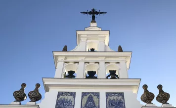 Peregrinan al Rocío Albaida del Aljarafe, Jaén, Sanlúcar la Mayor e Isla Cristina